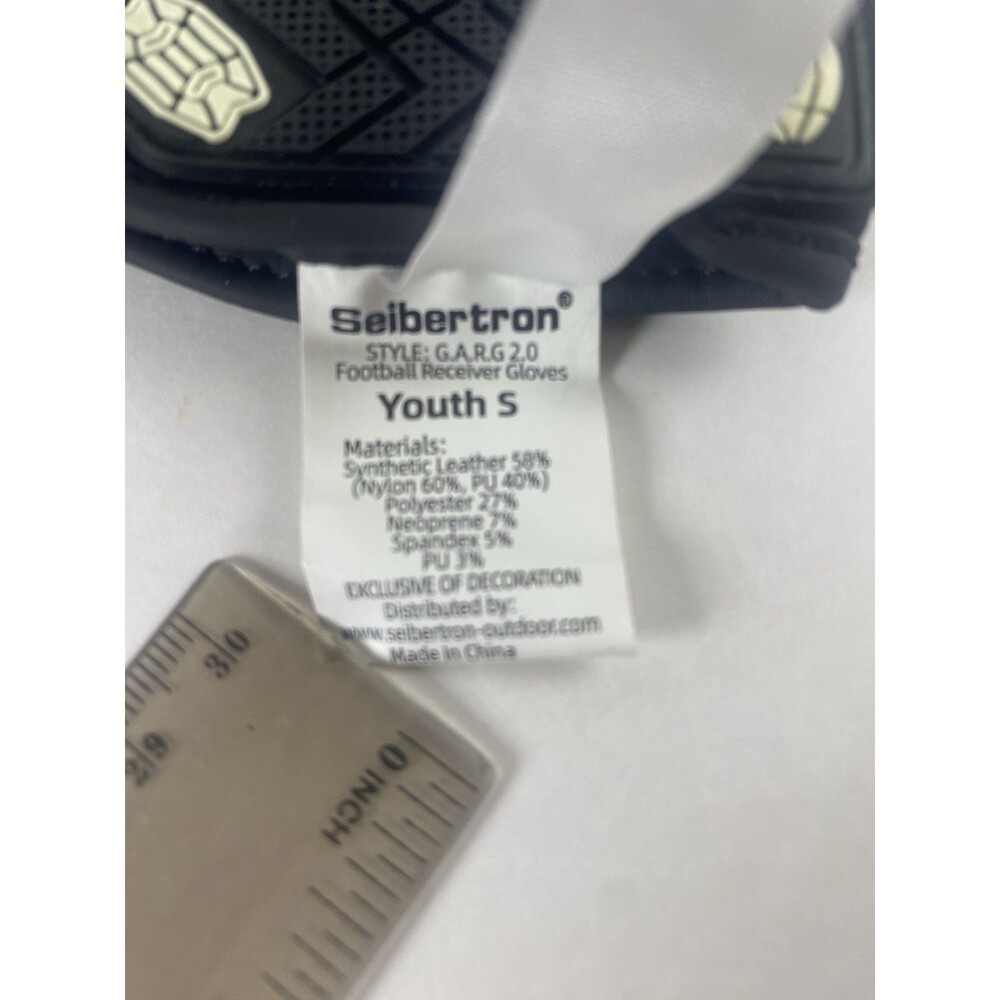 Football Receiver Gloves Seibertron G.A.R.G. 2.0 Youth Small  Black Grip Tack - Picture 8 of 9